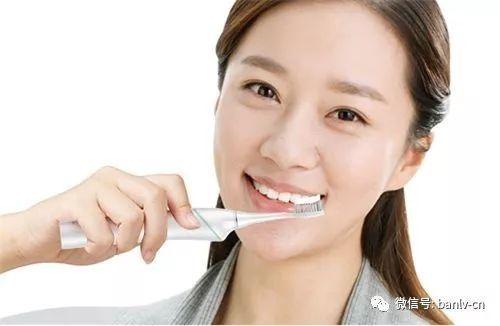 电动牙刷刷牙视频,视频教学带你轻松掌握口腔护理