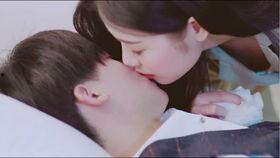 吻戏吸奶视频大全,盘点那些令人脸红的影视经典瞬间